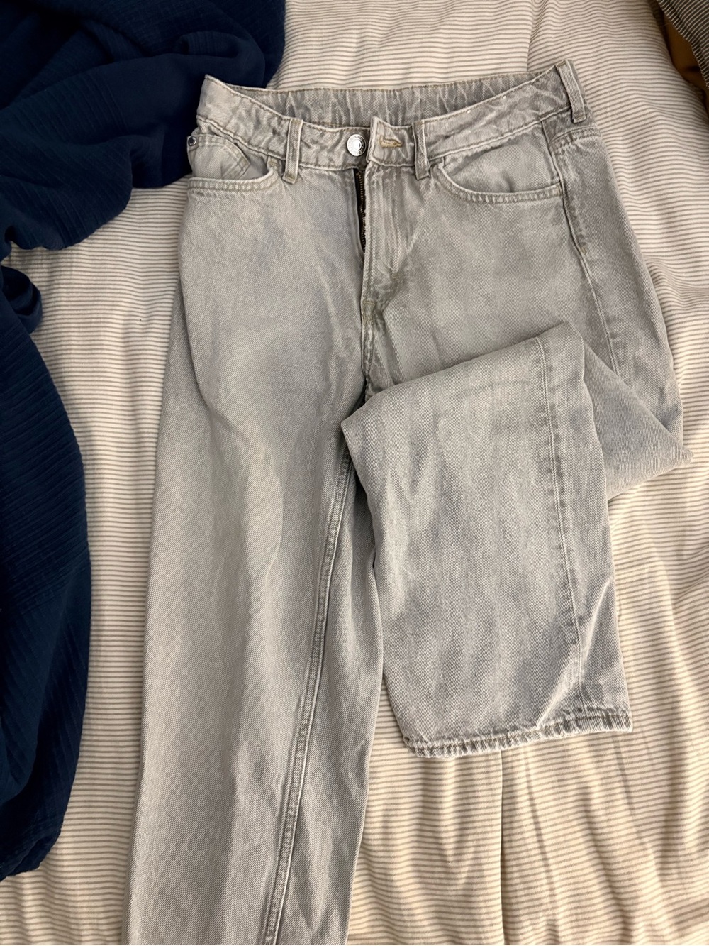 Boys Light Gray High-Rise Loose Jeans